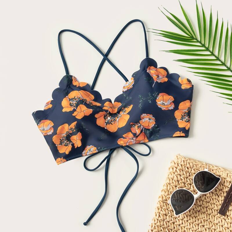 

Floral Scallop Trim Bikini Top, Multicolor