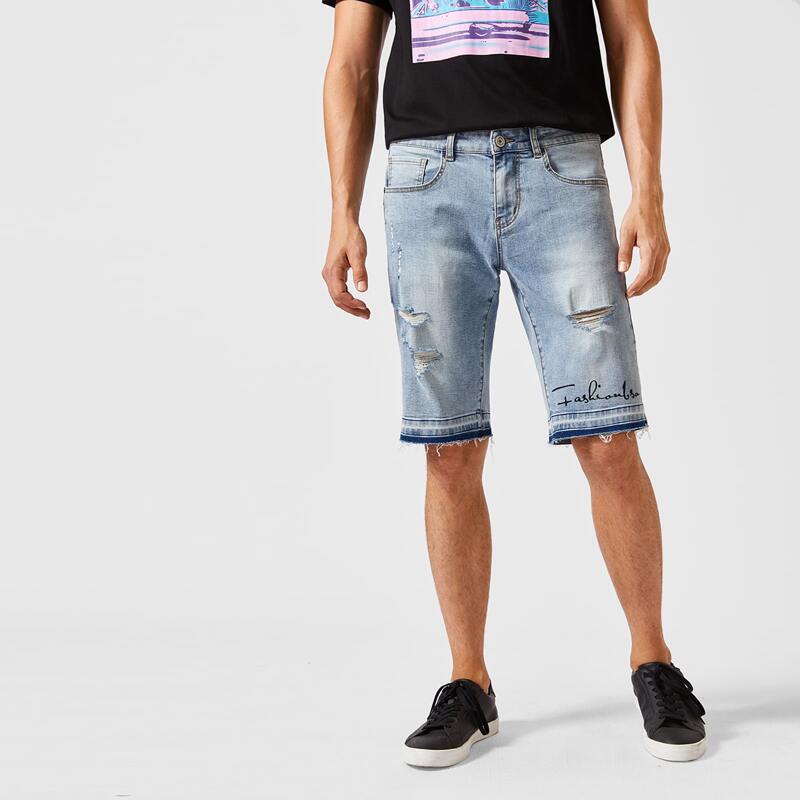 

Guys Letter Graphic Ripped Denim Shorts, Light wash