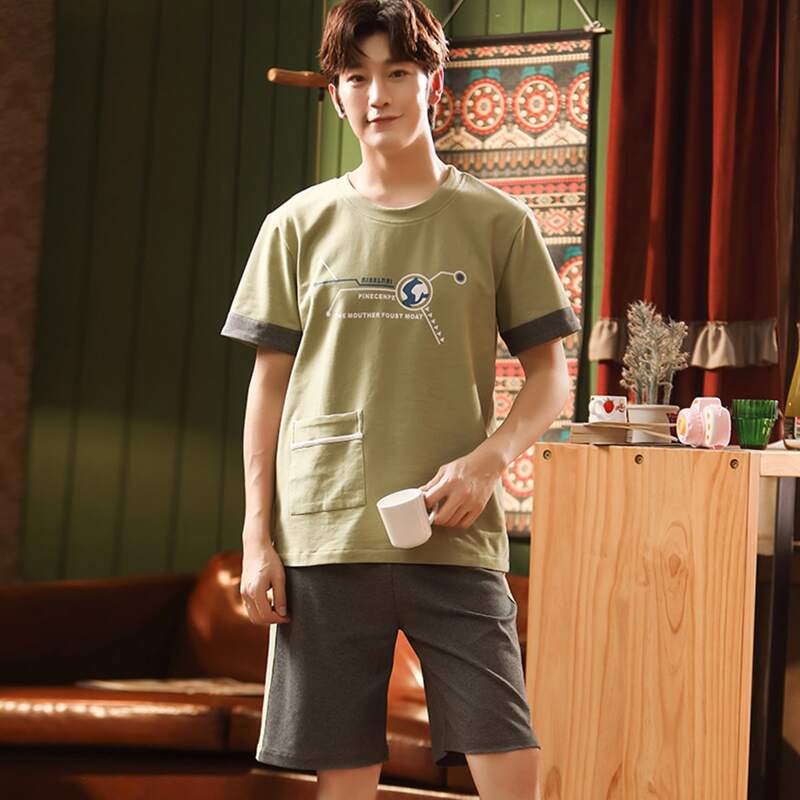 

Guys Letter Graphic Pocket Detail Tee & Shorts PJ Set, Multicolor