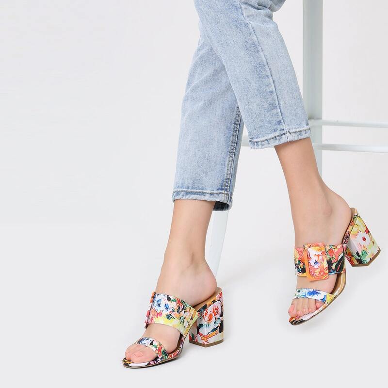 

Floral Double Bands Block Heel Sandals, Multicolor
