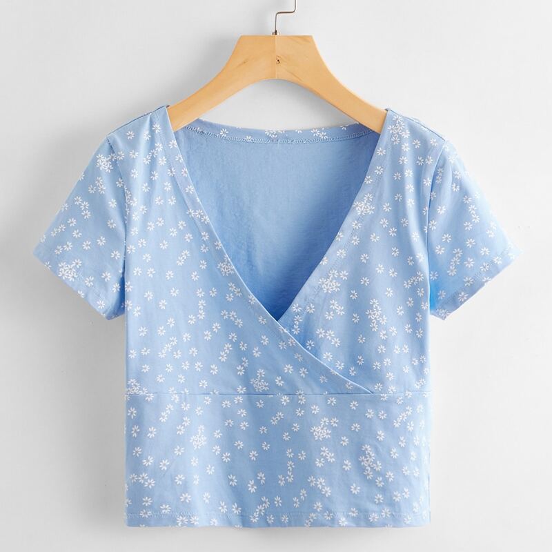 

Ditsy Floral Wrap Tee, Baby blue