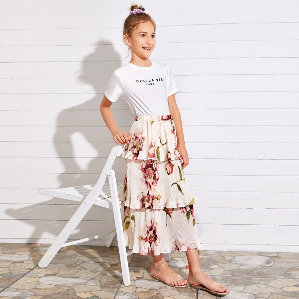 

Girls Slogan Graphic Tee and Layered Pleated Skirt Set, Multicolor
