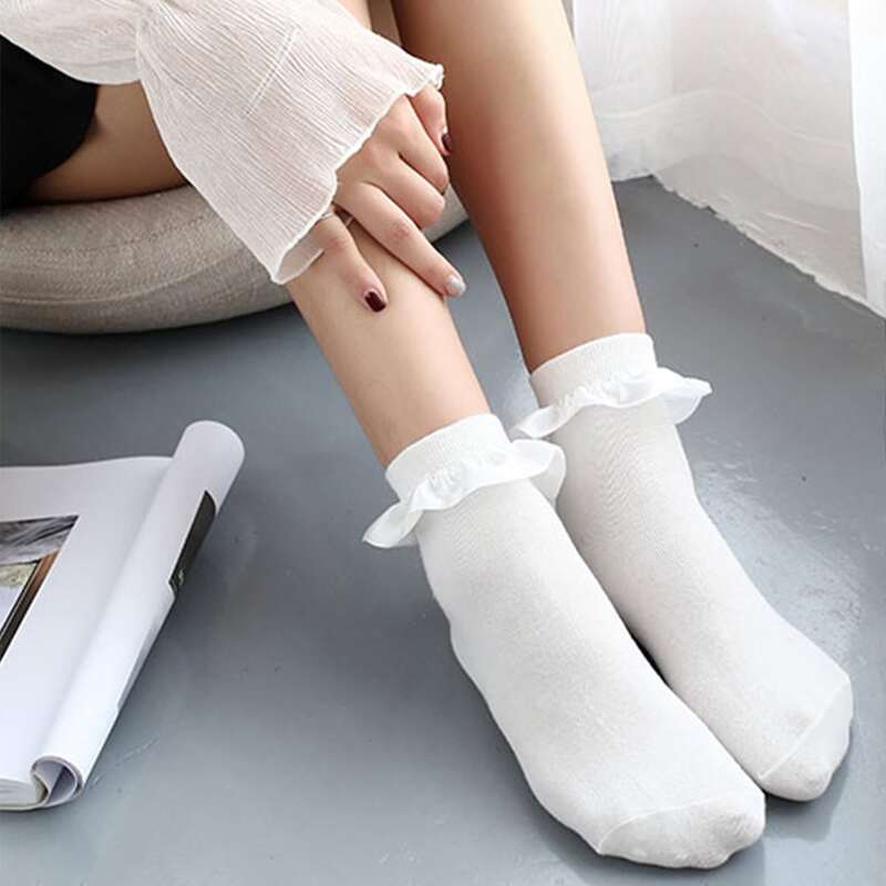 

Ruffle Hem Socks, White