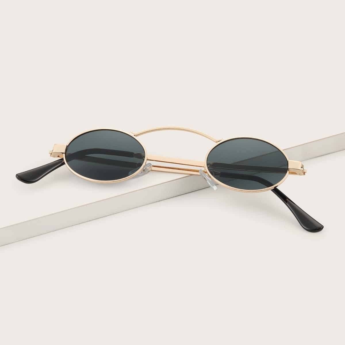 

Guys Metal Frame Sunglasses, Grey