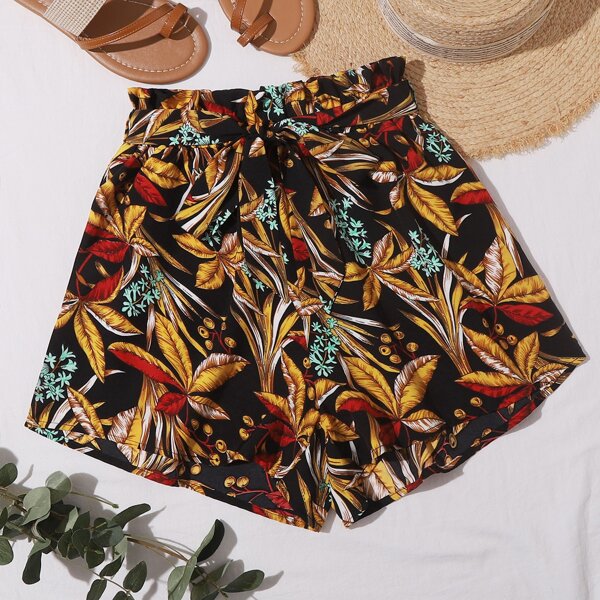 

Plus Leaf Print Belted Shorts, Multicolor