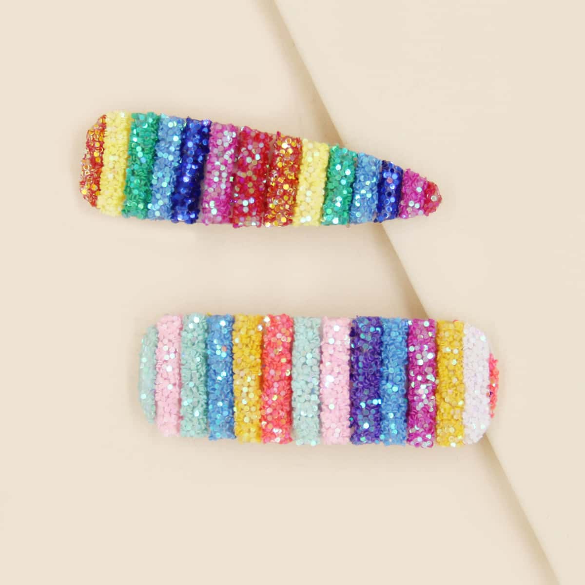 

2pcs Sequin Water Drop Hair Clip, Multicolor