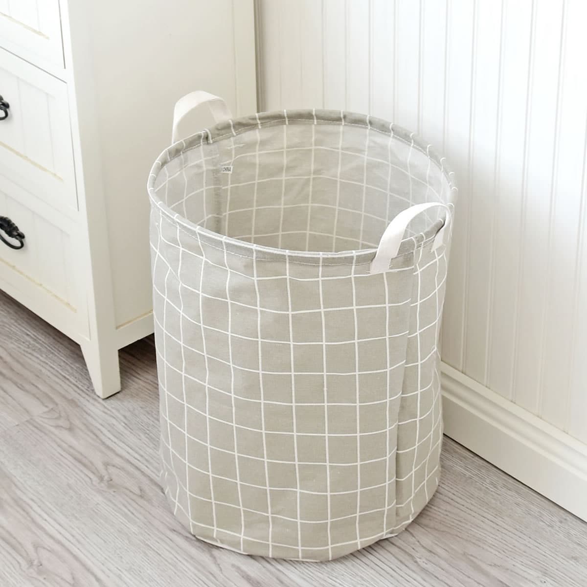 

Grid Print Hamper, Grey