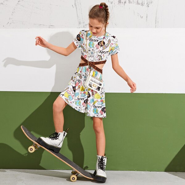 

Girls Crisscross Letter Tape Waist Cartoon Graphic Dress, Multicolor