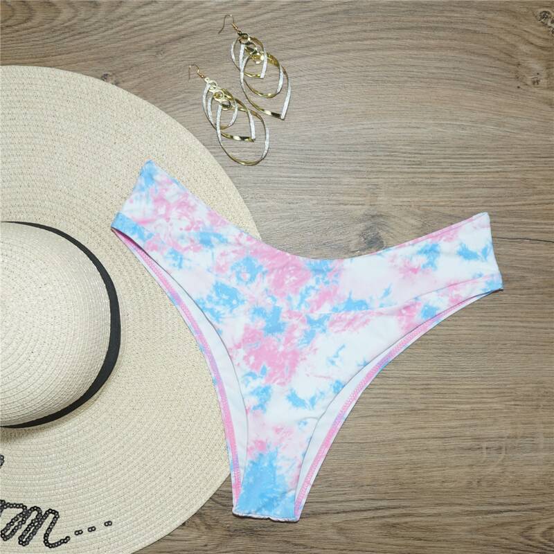 

Tie Dye Bikini Panty, Multicolor
