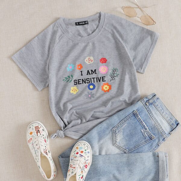 

Футболка с текстовым и цветочным принтом, Серые