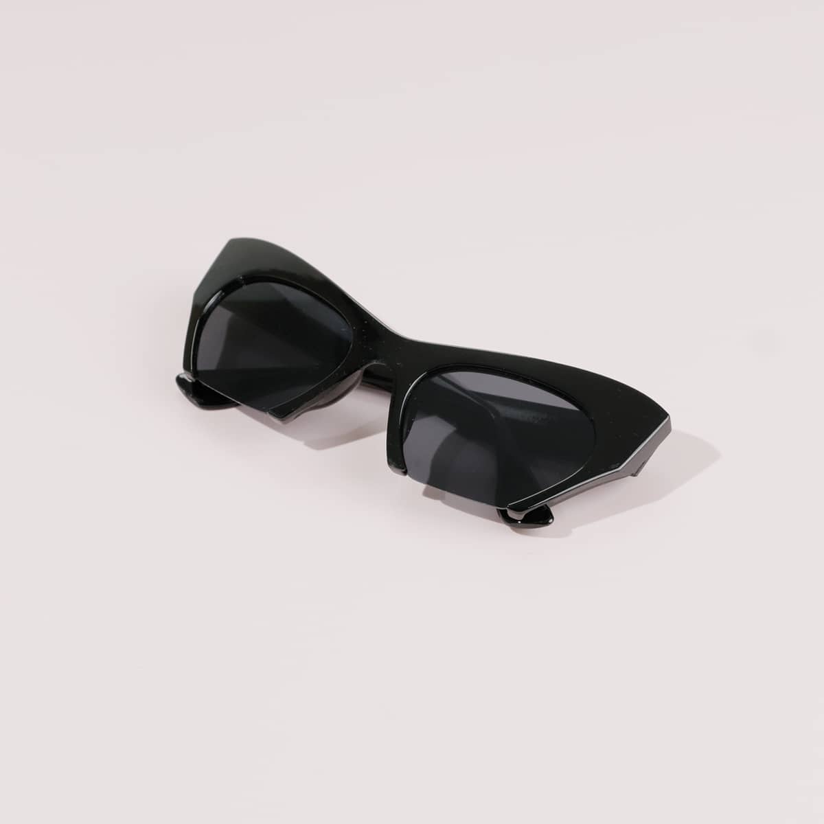 

Cat Eye Sunglasses, Black