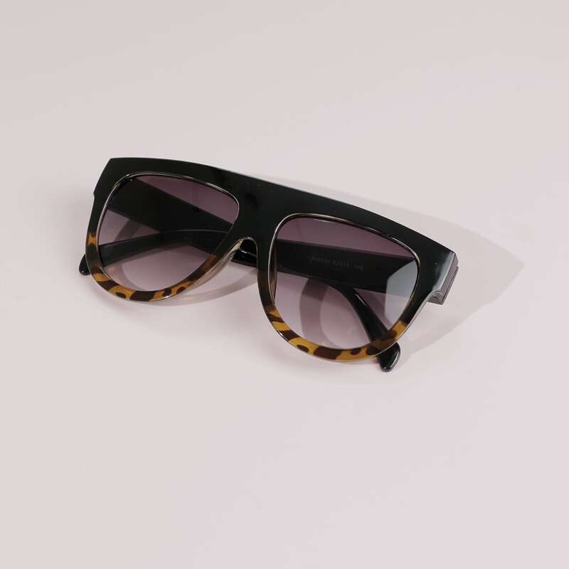 

Tortoiseshell Frame Sunglasses, Purple