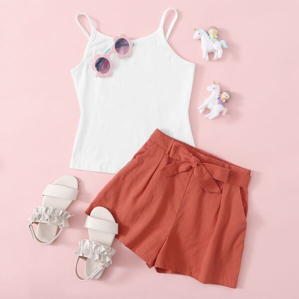 

Girls Cami Top and Slant Pocket Self Belted Shorts Set, Multicolor
