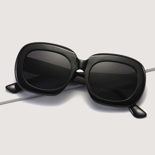 

Rivet Decor Acrylic Frame Sunglasses, Black