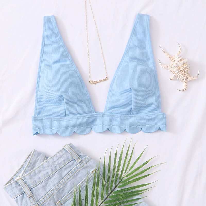 

Solid Scallop Trim Bikini Top, Baby blue