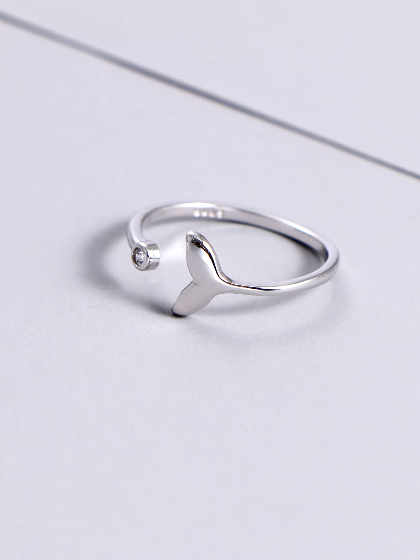 Fish Tail Design Cuff Ring