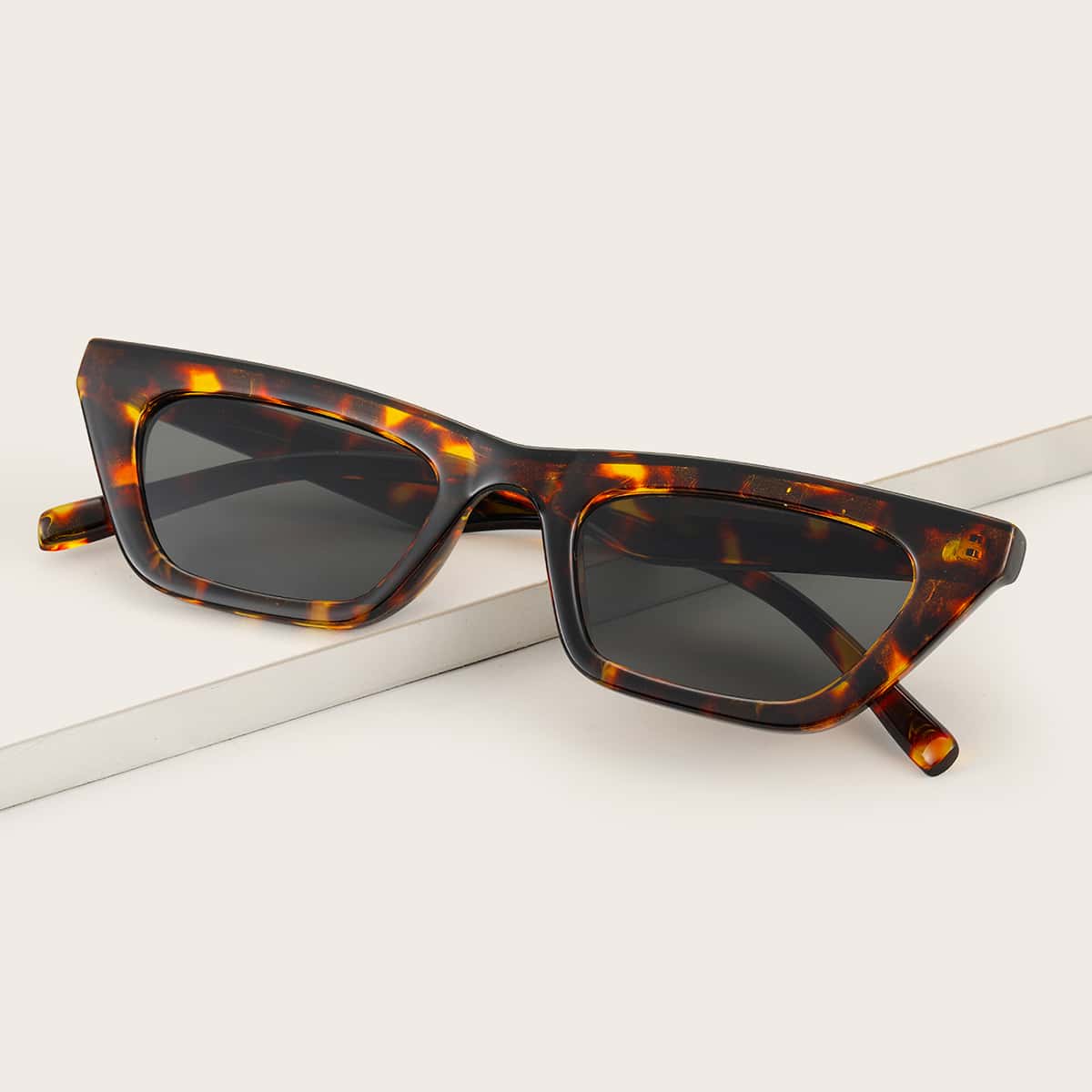

Guys Square Tortoiseshell Frame Sunglasses, Multicolor