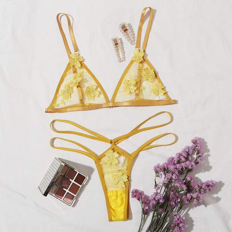 

Floral Applique Harness Lingerie Set, Yellow