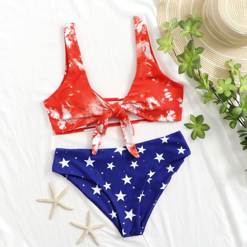 

Star Print Knot Front Bikini Swimsuit, Multicolor