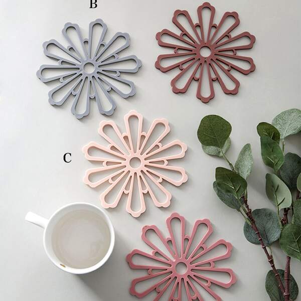 

1pc Flower Shaped Coaster, Multicolor