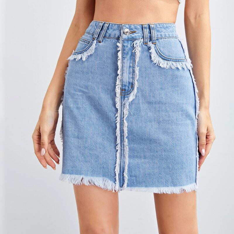 

Light Wash Raw Hem Denim Skirt