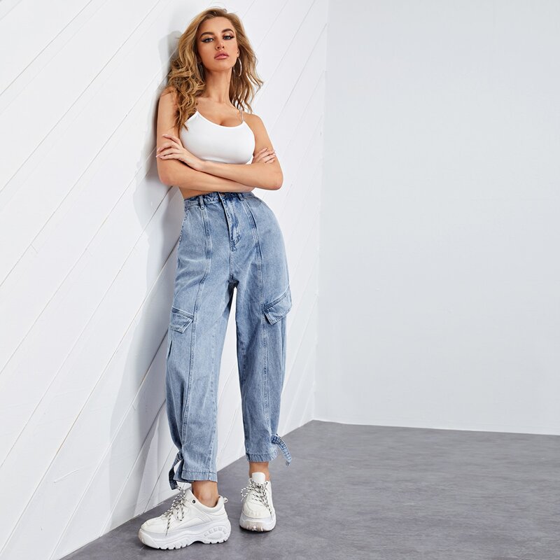 

Light Wash High Waisted Cargo Denim Jeans, Medium wash
