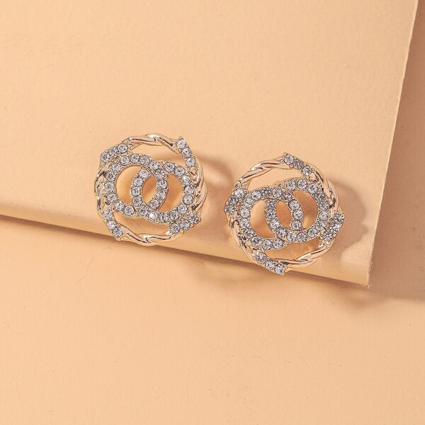 

Rhinestone Decor Hollow Out Stud Earrings, Gold