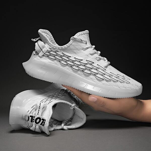 

Men Fish Scale Decor Knit Sneakers, White