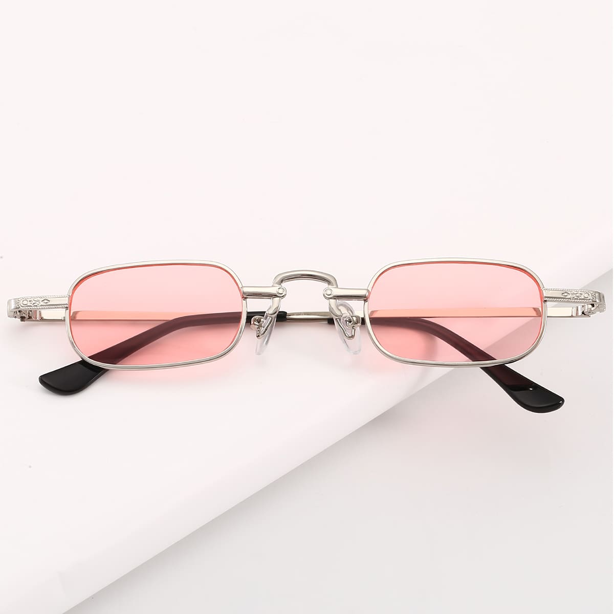 

Metal Frame Sunglasses