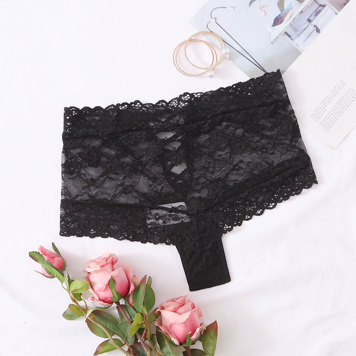 

Floral Lace Shortie, Black