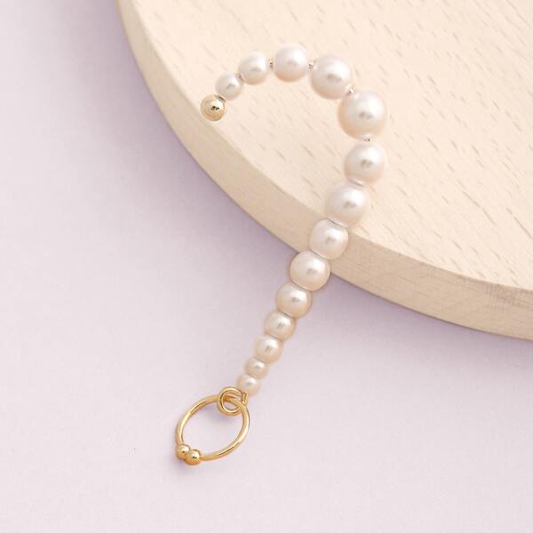 

Pearl Detail Ear Cuff, White
