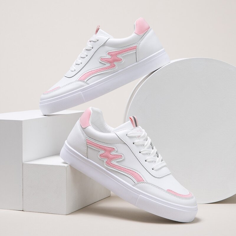 

Lace-up Front Skate Shoes, White