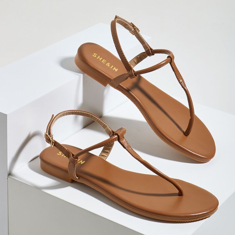 

Minimalist Thong Sandals, Brown