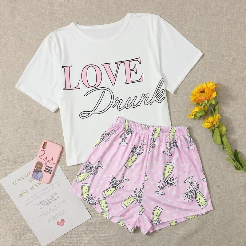 

Letter Graphic Tee & Diamond Print Shorts PJ Set, Multicolor