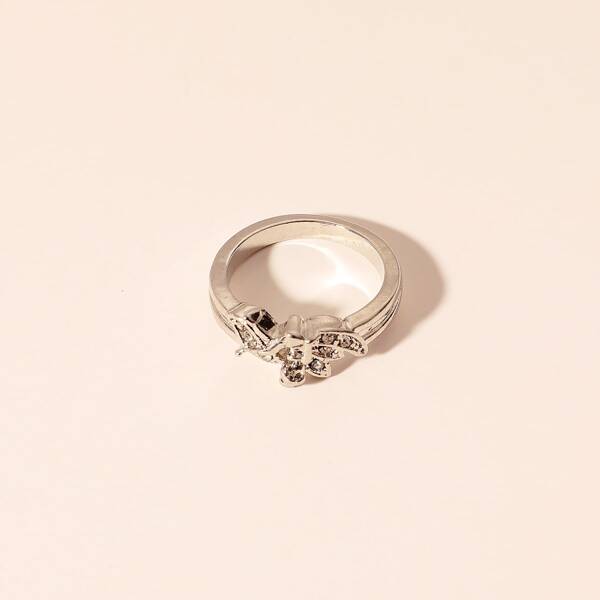 

Rhinestone Figure Decor Ring, Silver