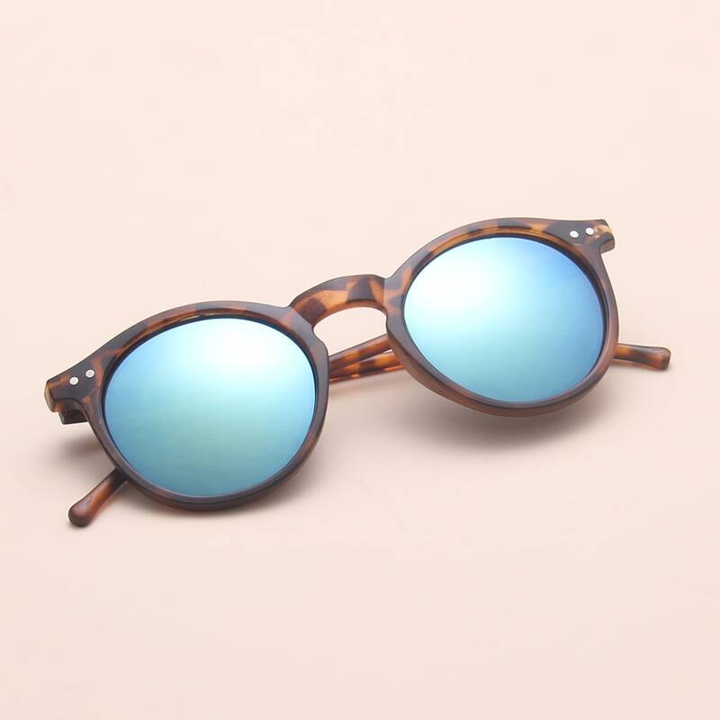 

Rivet Decor Round Frame Sunglasses