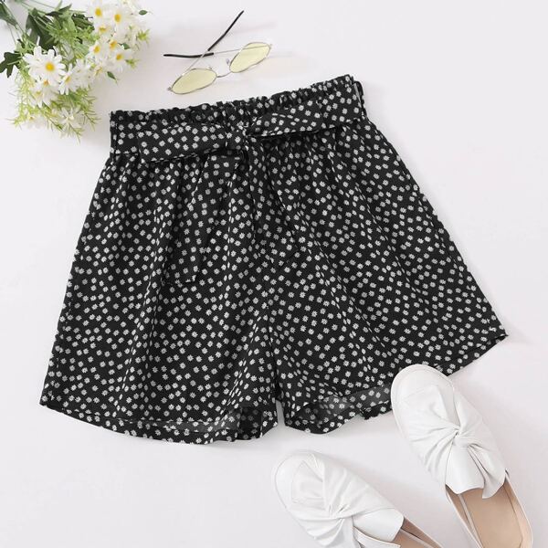

Ditsy Floral Self Tie Shorts, Black
