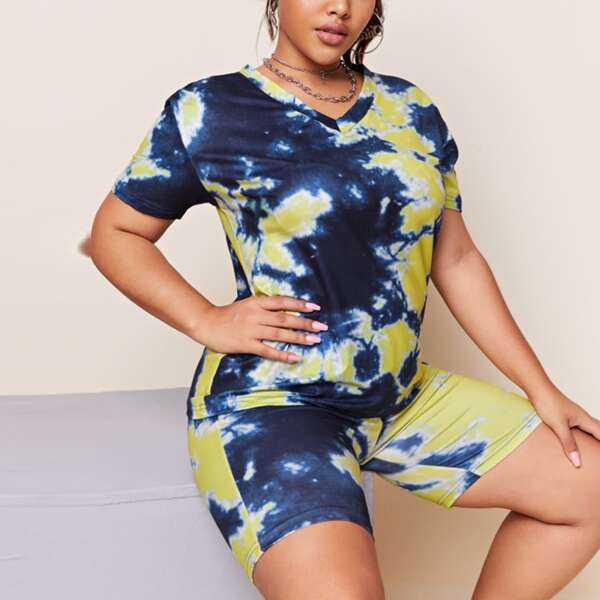 

Plus V-neck Tie Dye Tee & Biker Shorts, Multicolor