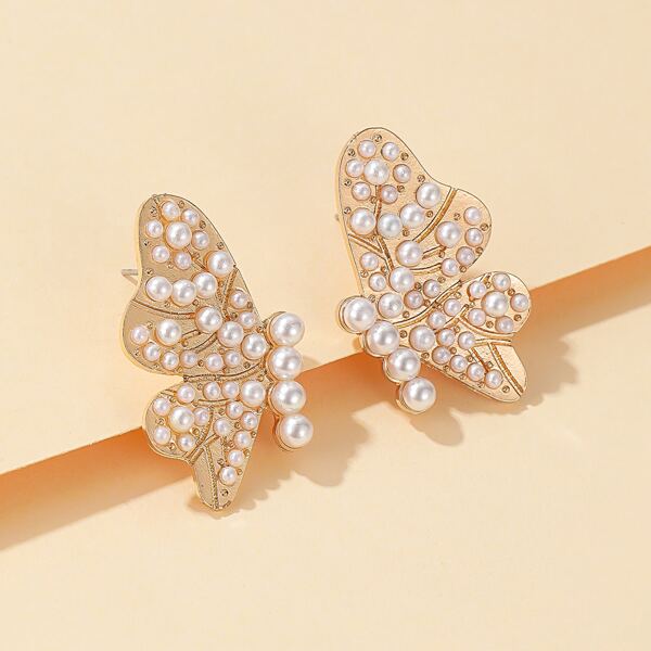 

Faux Pearl Decor Butterfly Stud Earrings, White
