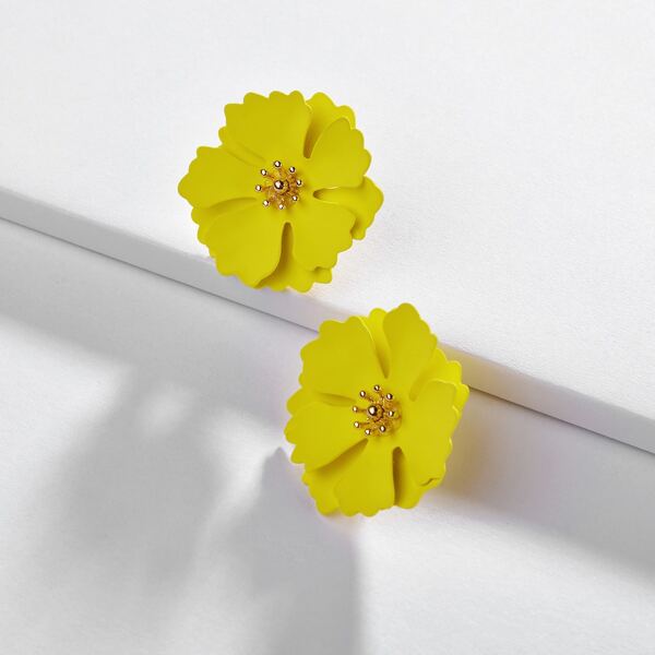 

Floral Shaped Stud Earrings, Yellow