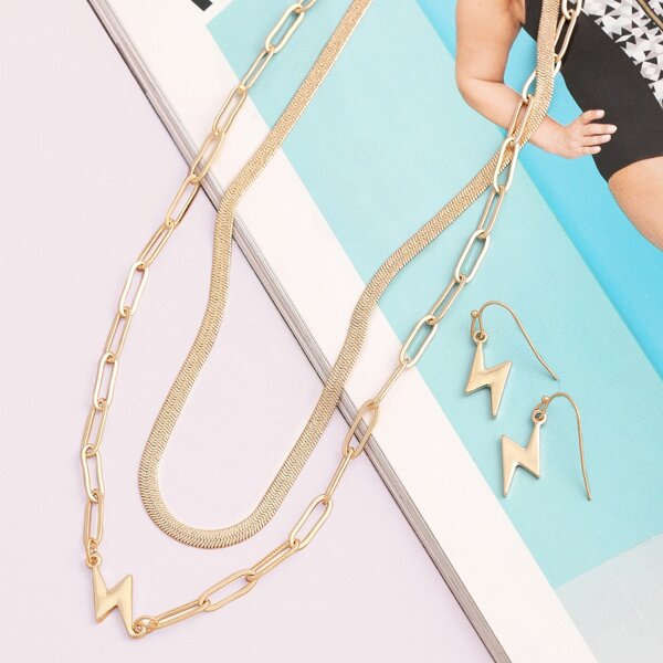 

Two Layered Necklaces And Thunderbolt Earrings, Gold