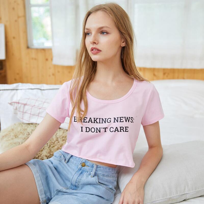 

Slogan Graphic Crop Tee, Baby pink