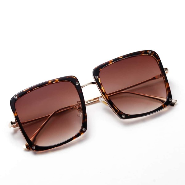 

Screw Decor Square Frame Sunglasses, Brown