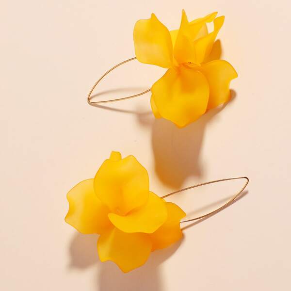 

Floral Decor Drop Earrings, Yellow