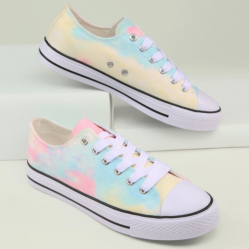 

Lace Front Toe Cap Low Top Sneakers, Multicolor