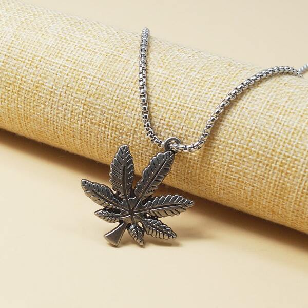 

Men Maple Leaf Charm Necklace, Silver