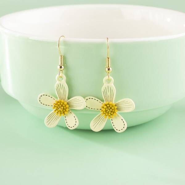 

2pairs Floral Charm Drop Earrings, Multicolor