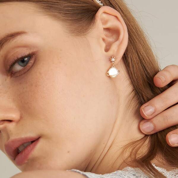 

PLANET DROP EARRINGS, Gold