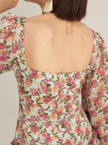 SHEIN Robe fleurie à manches bouffantes