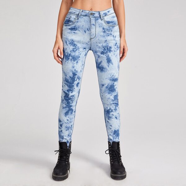

Light Wash Skinny Jeans